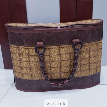 حقائب نسائي Q